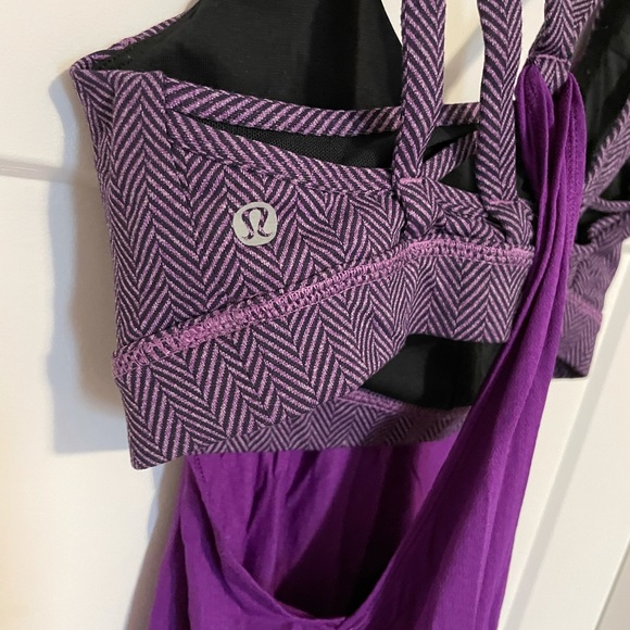 Lululemon Tank Top with attached sports bra - Picture 3 of 5